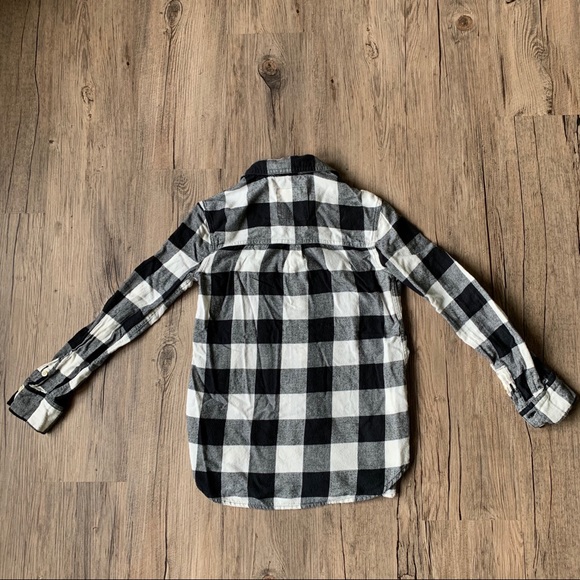 Mossimo x Target | Plaid Button Down - Picture 6 of 9